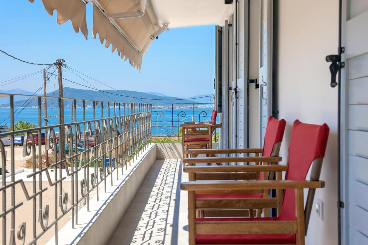 Axs First Floor Apartment Aegina Town Exteriör bild