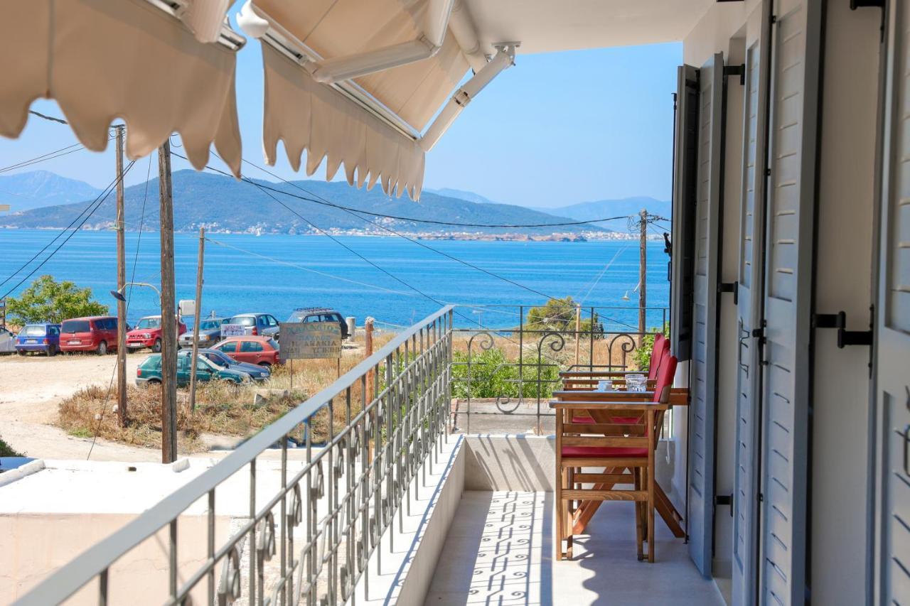 Axs First Floor Apartment Aegina Town Exteriör bild
