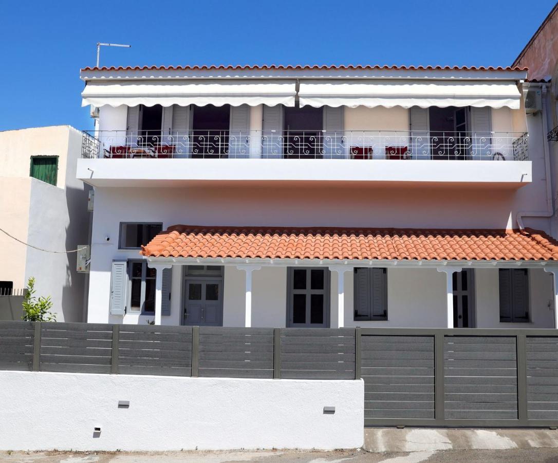 Axs First Floor Apartment Aegina Town Exteriör bild