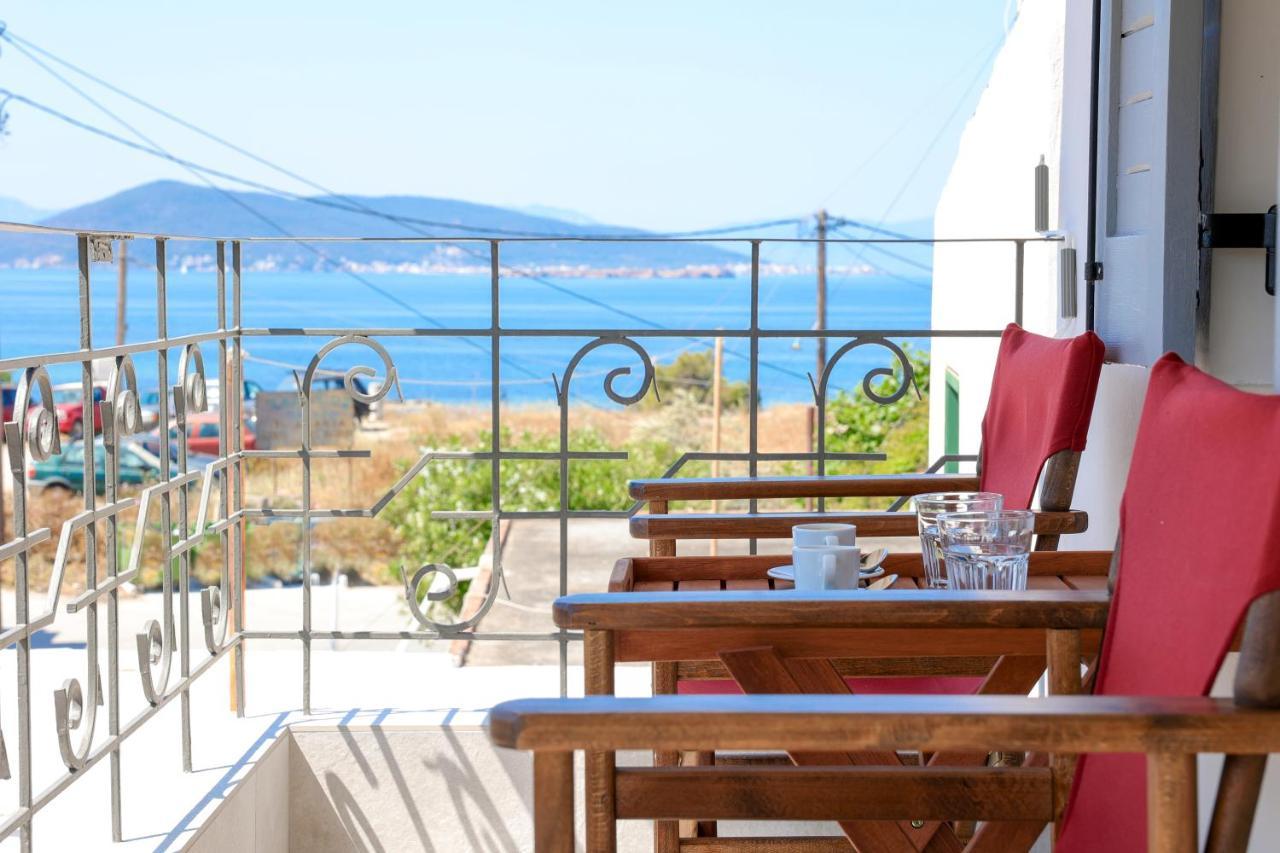 Axs First Floor Apartment Aegina Town Exteriör bild