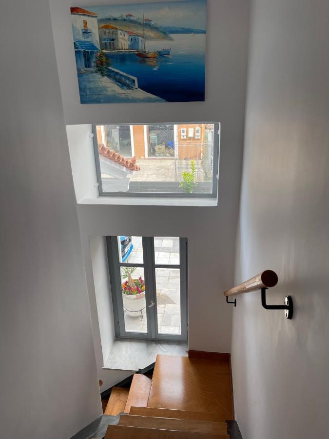 Axs First Floor Apartment Aegina Town Exteriör bild