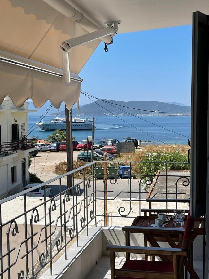 Axs First Floor Apartment Aegina Town Exteriör bild